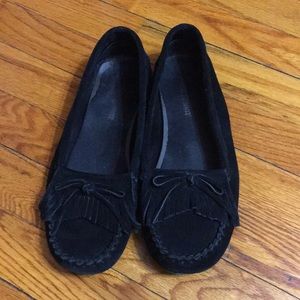 Minnetonka Kilty Hardsole moccasins